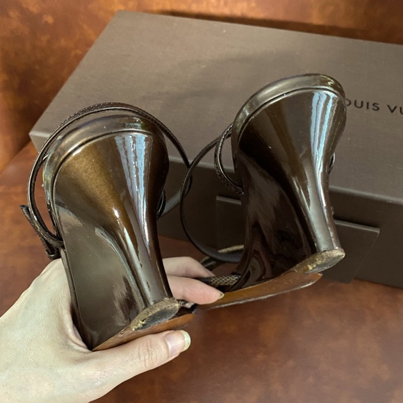 SOLD!!! Louis Vuitton Brown Damier Ebene Feel Free Wedge Sandals Size 35 - Picture 7 of 14